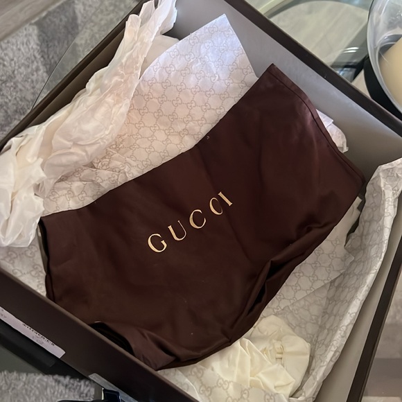 Gucci Patent Leather heels - Picture 7 of 7